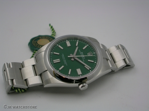 ROLEX OYSTERPERPETUAL 41MM 124300-0005 GREEN DIAL 2023 DSCN5375_e3065a.JPG