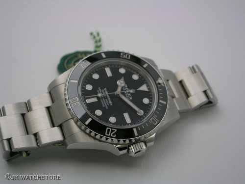 ROLEX SUBMARINER NO DATE 124060 2024 DSCN5454_f392b0.JPG